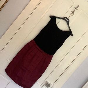 knit Jersey bodice cotton satin pleated skirt dress. Side zip entry.